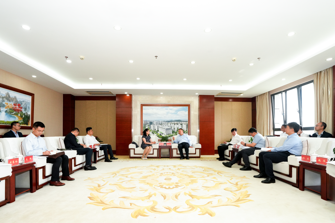 集团与进出口银行云南省分行交流座谈