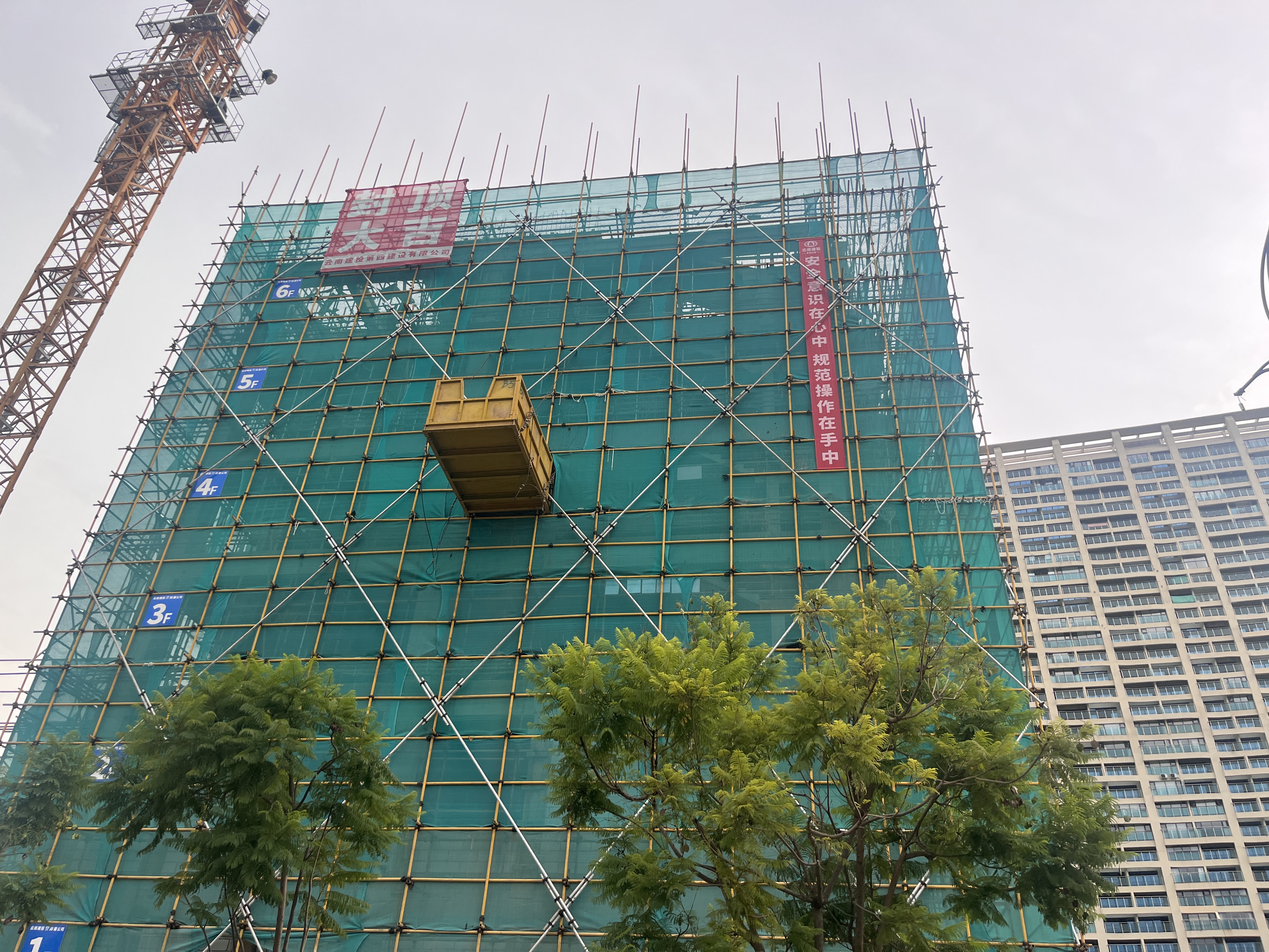 大理州公共实训基地全面封顶-配图1.jpg