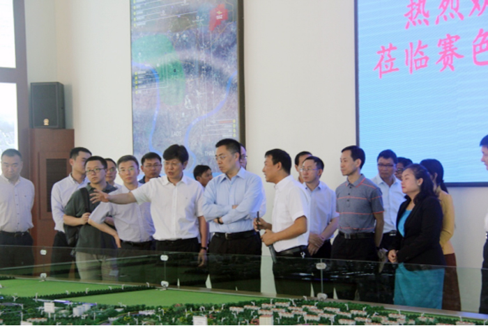 商务部国际贸易谈判副代表张向晨考察万象赛色塔开发区