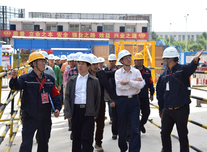 国务院安委会第八巡查组到集团建工新城项目调研
