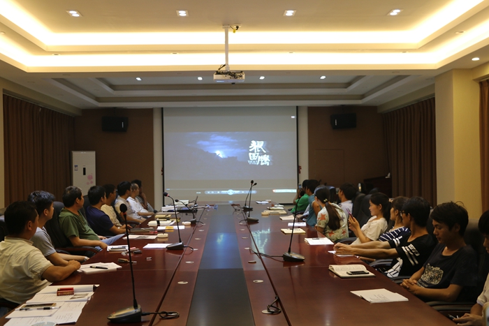      总承包二部学习集团党委中心组学习扩大会议精神