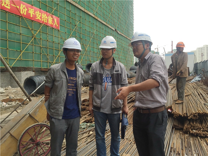 总承包一部棚改指挥部组织开展“党员身边无事故”专项检查