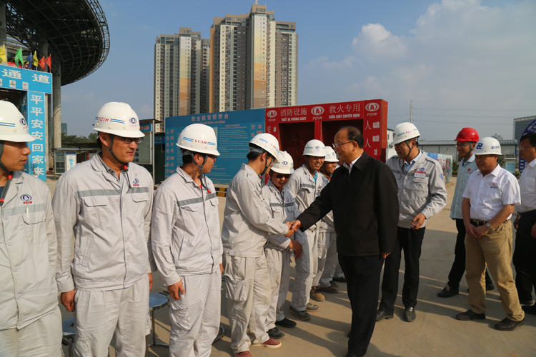 希望云南胜天国际把越中友谊宫建成云南骄傲、中国骄傲的精品工程——李小三调研越中友谊宫项目