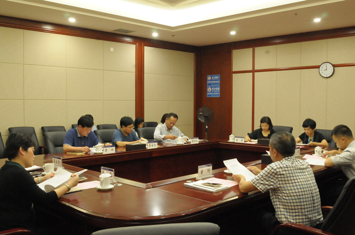 省纪委调研集团两个责任落实情况
