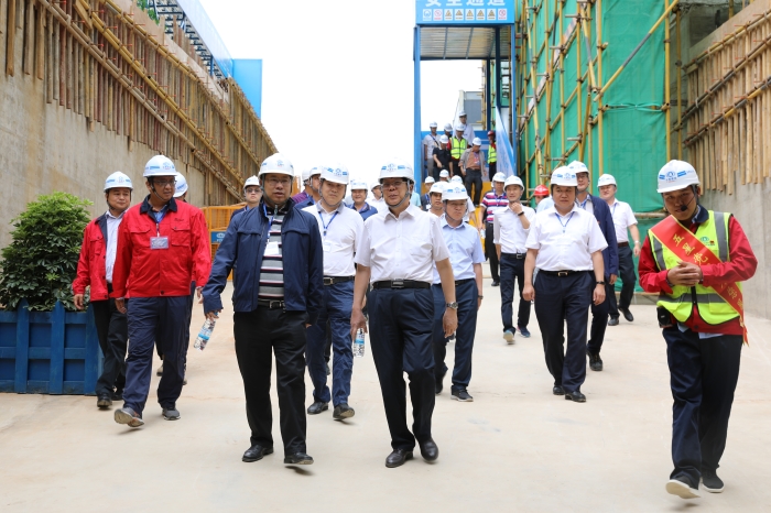 西部建工研讨会客人到访集团