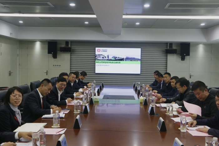 刘国强赴中车株机公司考察座谈