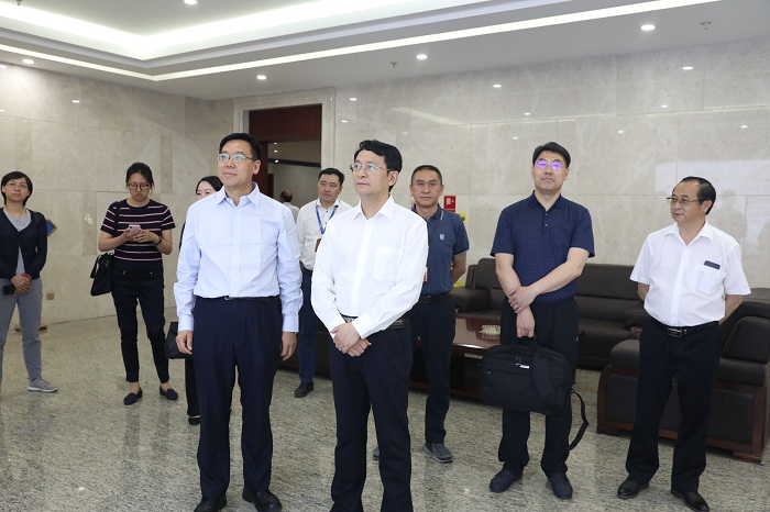 国合署副署长邓波清到集团调研