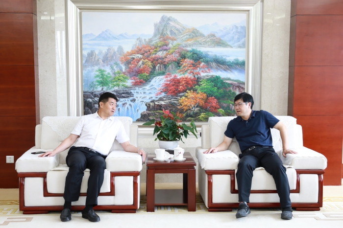 李家龙会见临沧市客人