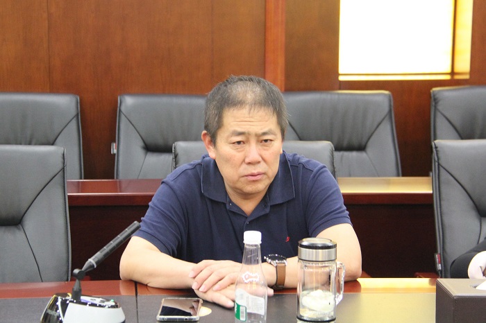 王晓方到物业公司调研