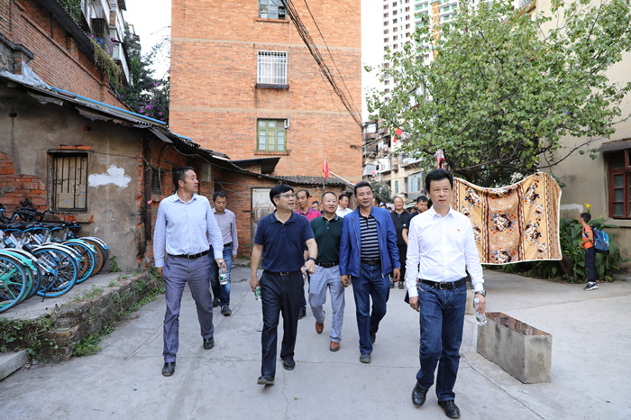 李家龙陈文双王晓方带队开展节前消防安全检查