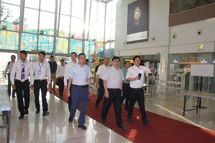 ​李家龙调研万象国际商业旅游中心