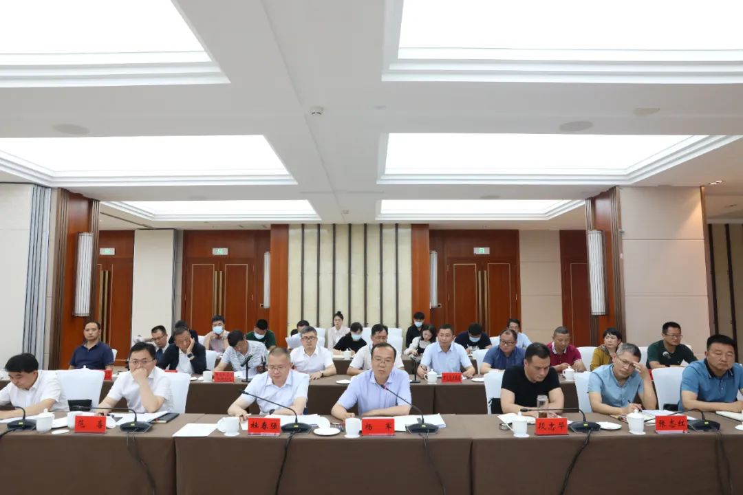 共谋发展 共谱新篇 集团与保山市委市政府交流座谈