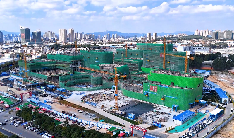 昆华国际医院建设项目一期全面封顶