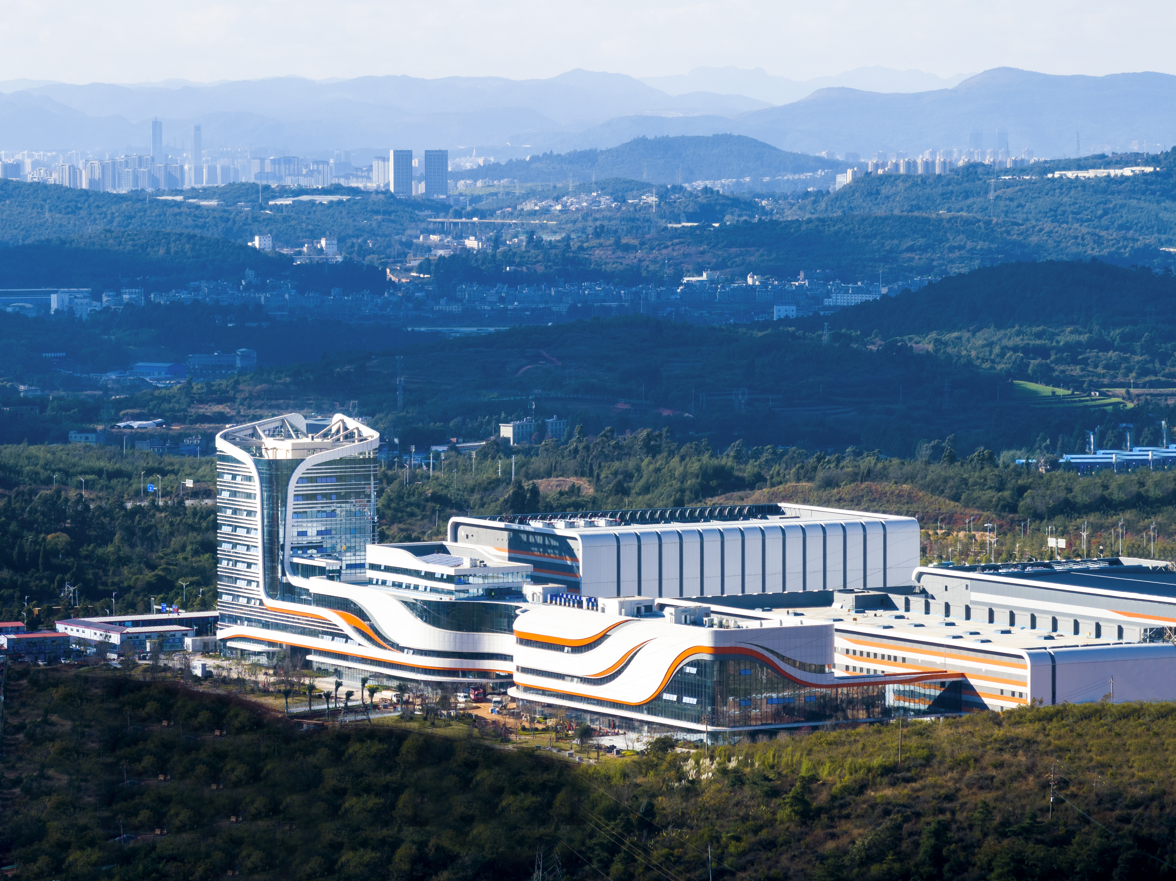 国际供应链示范中心项目通过竣工验收